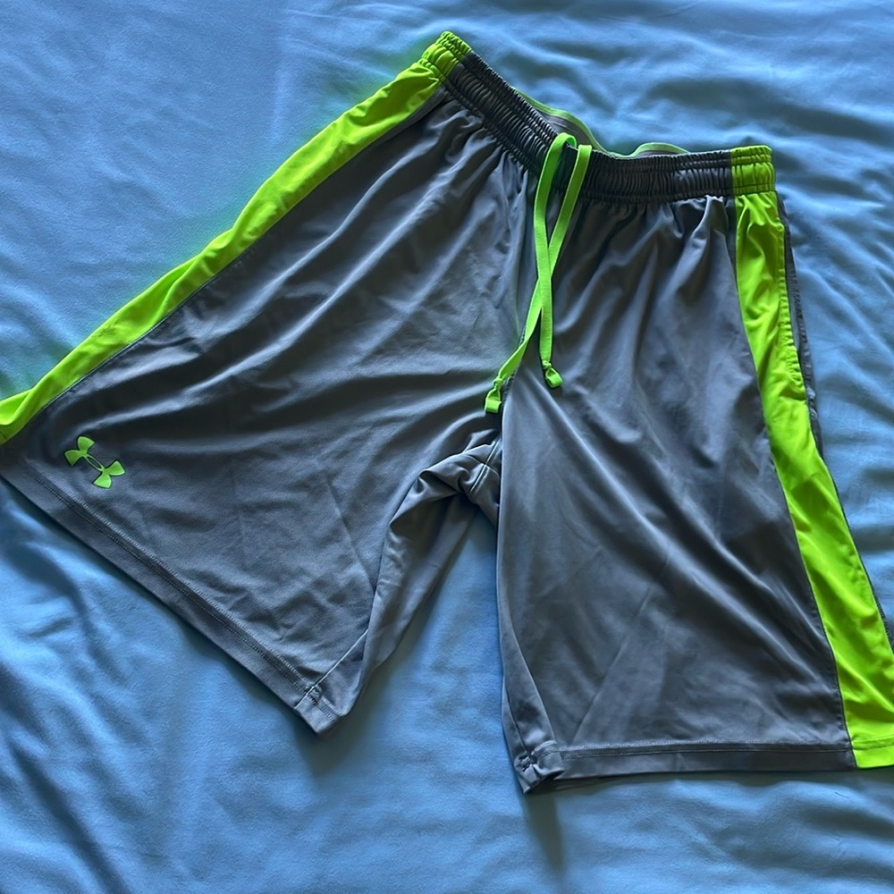 [Under Armour] Loose-Fit Athletic Shorts